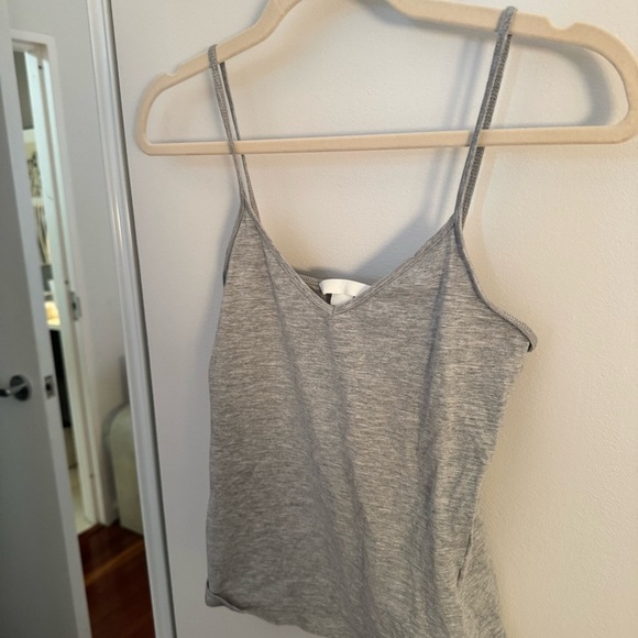 H&M black, white, grey tank bundle - Picture 6 of 6